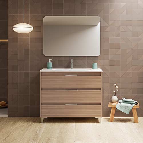 Mueble de baño SUKI de 100 cm con tres cajones + espejo KAWA. Acabado en Nogal Arenado. | Incluye lavabo cerámico